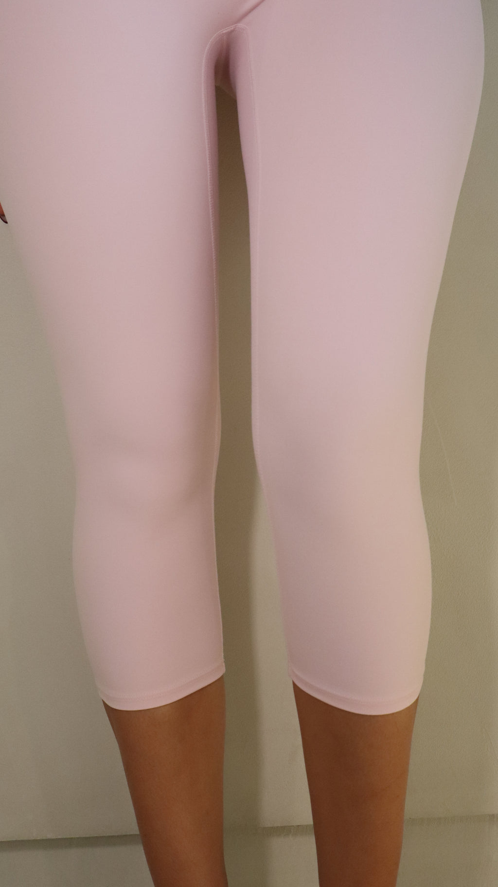Studio Muse  Capri Leggings (8793)