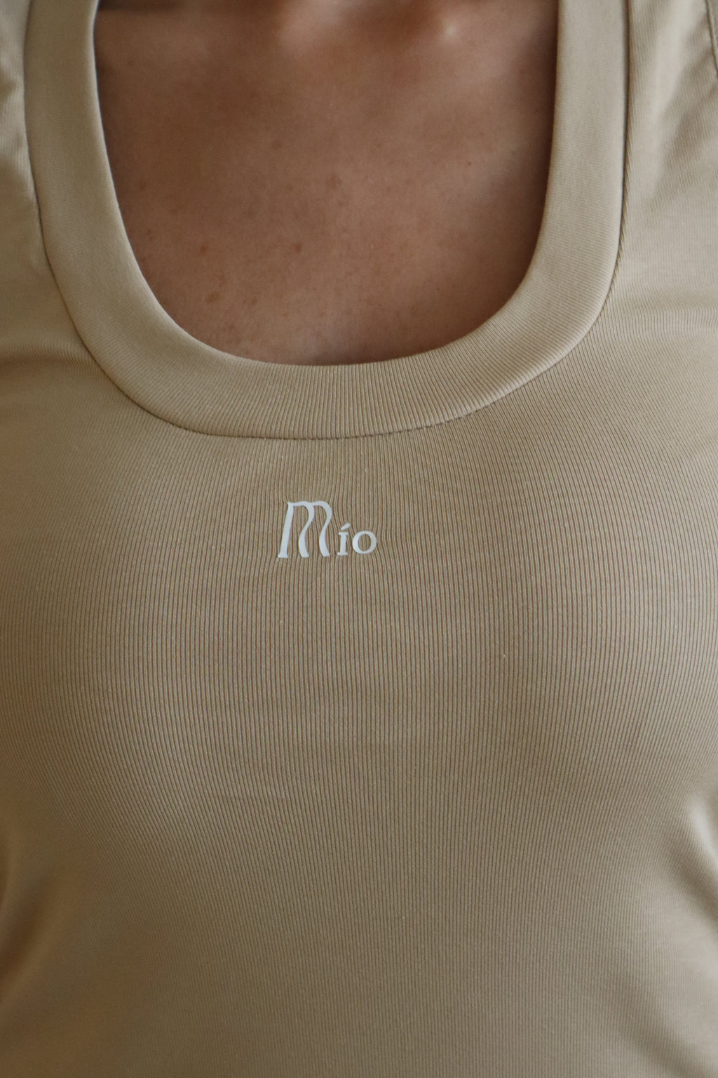 Mío Ribbed Tank Cream