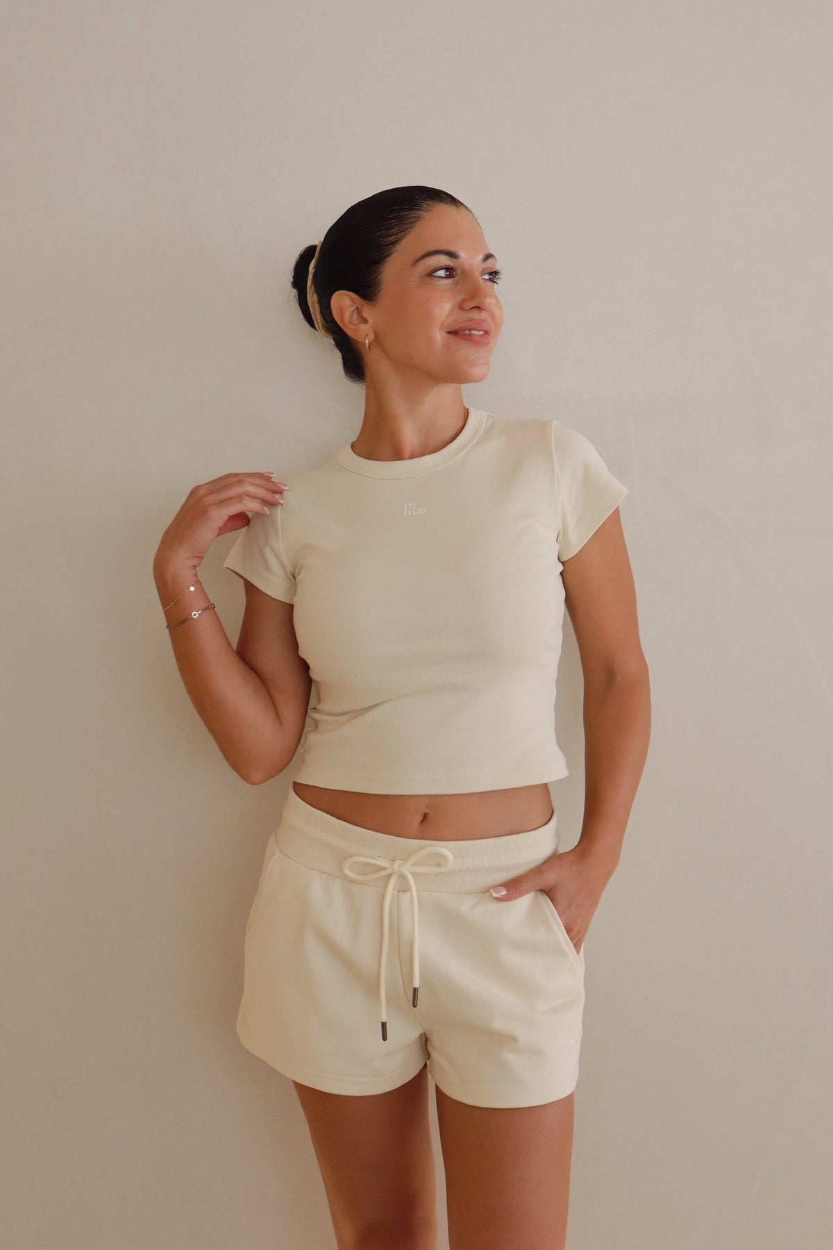 Timeless Short Cream
